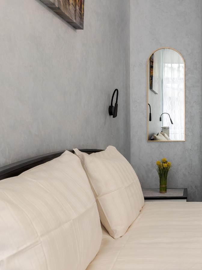 Golden Violin ! Apartments Lviv S Екстер'єр фото