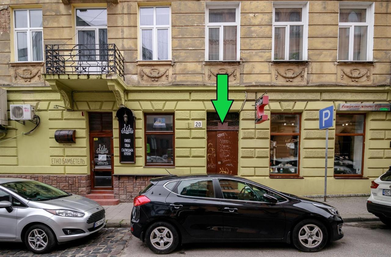 Golden Violin ! Apartments Lviv S Екстер'єр фото