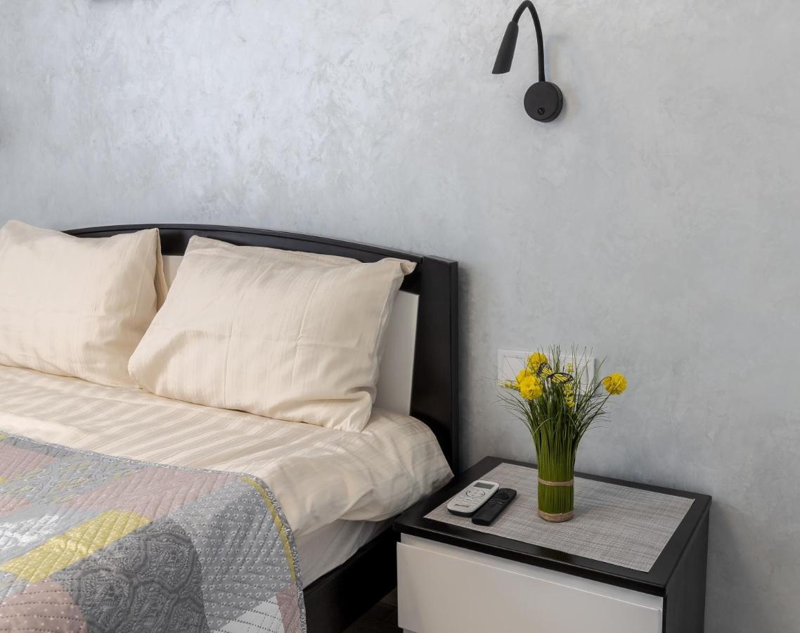 Golden Violin ! Apartments Lviv S Екстер'єр фото