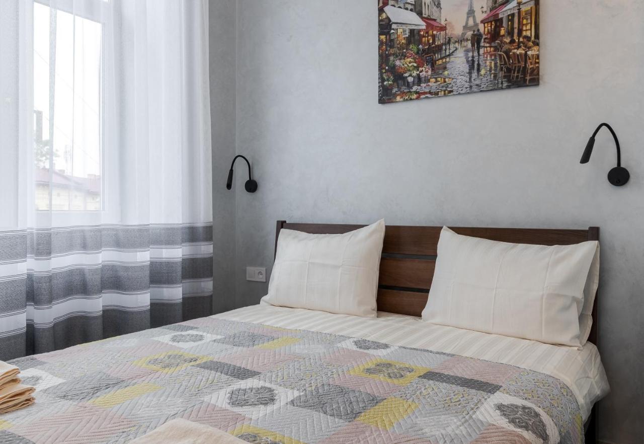 Golden Violin ! Apartments Lviv S Екстер'єр фото